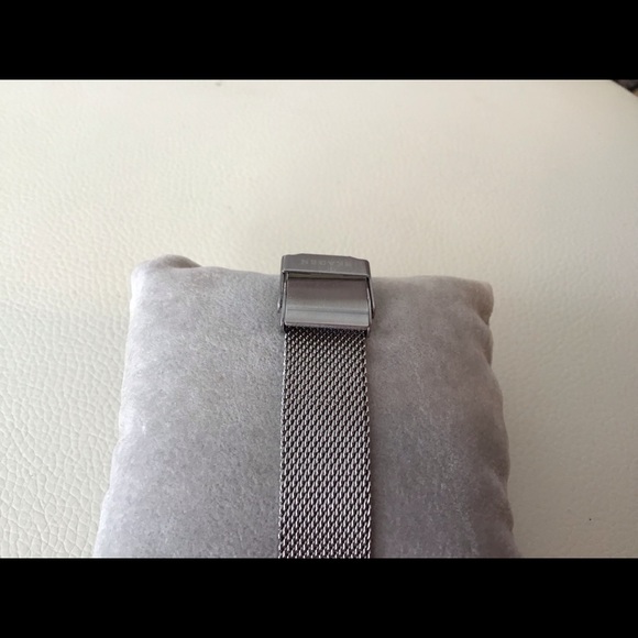 Watch - Picture 3 of 5